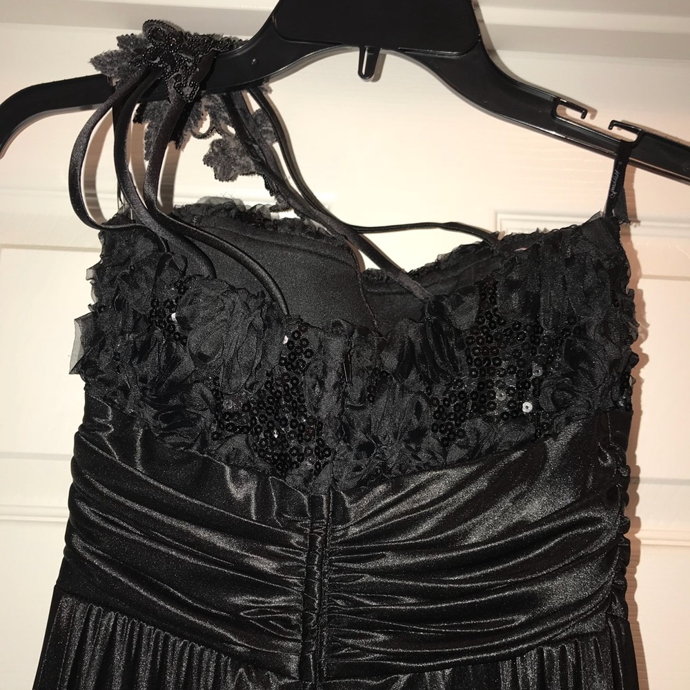dress - Picture 7 of 7